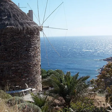 ヴィラ The Stone Windmill