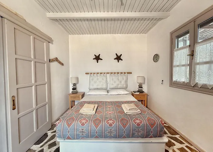 The Stone Windmill * Κούνδουρος